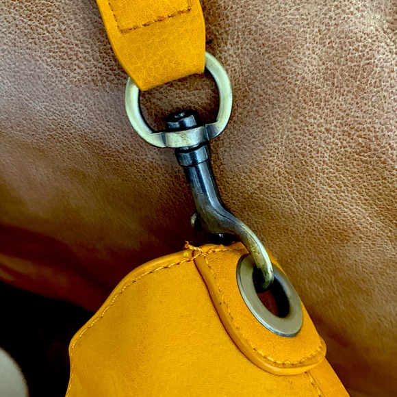 NICE THINGS Yellow purse - Picture 4 of 9